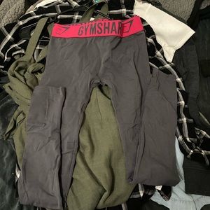 Gym shark leggings